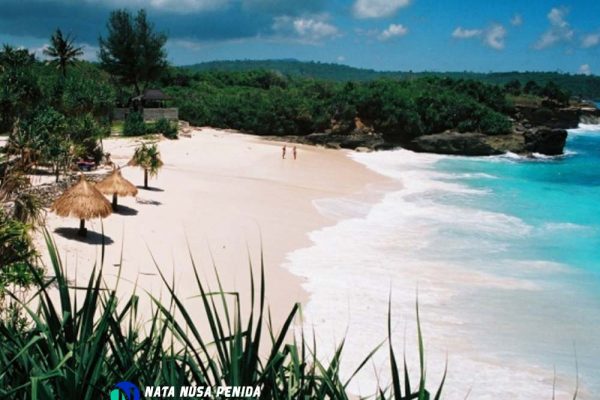 Dream Beach Nusa Lembongan